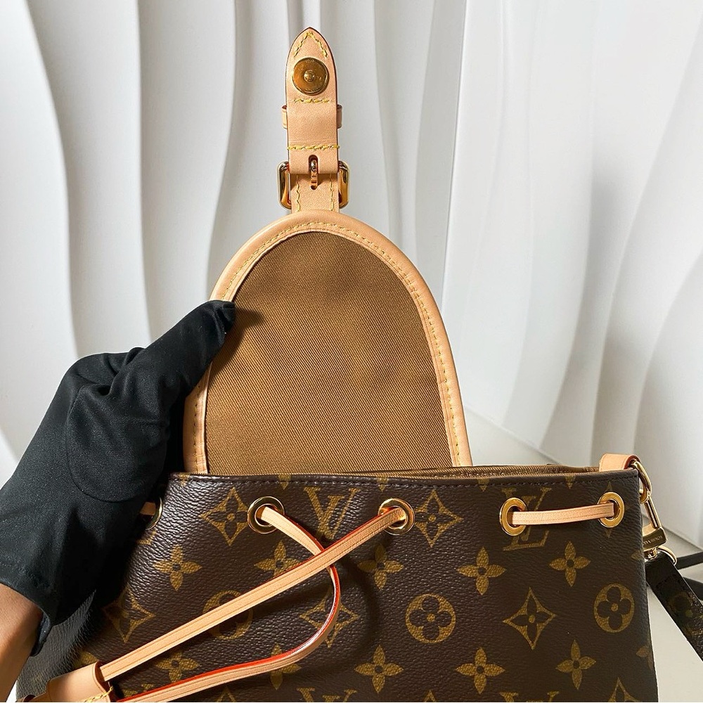 Louis Vuitton Monogram Excursion Backpack - Picture 7 of 12